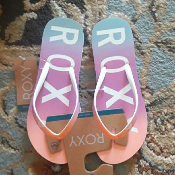 4x*Host Pick*Roxy adorable flip flop sandals - Picture 6 of 16